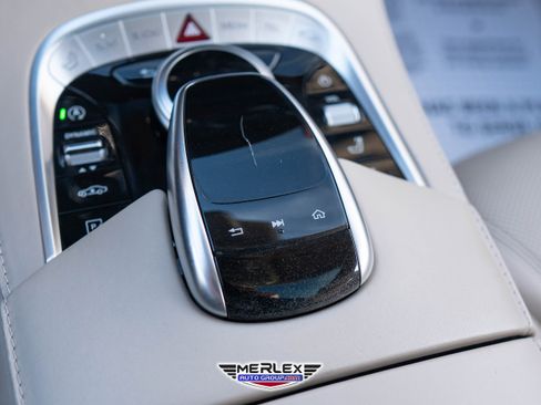 Used 2018 Mercedes-Benz S 560 4MATIC Sedan w/ Premium Package image 39