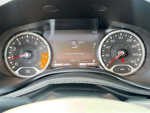 Used 2018 Jeep Renegade Trailhawk AWD/4WD image 12