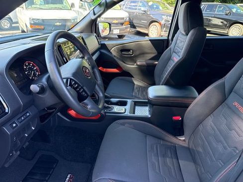 Used 2026 Nissan Frontier PRO-4X AWD/4WD image 11