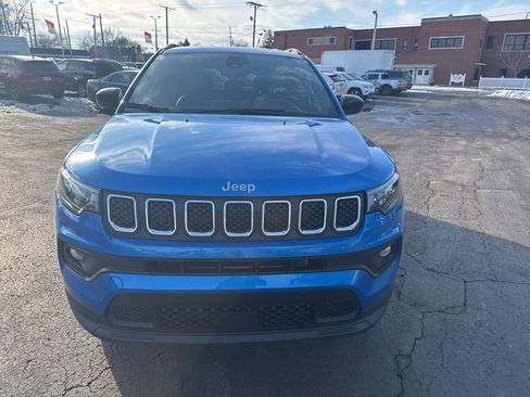 Used 2023 Jeep Compass Latitude w/ Convenience Group image 15