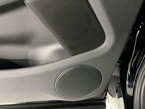 Used 2023 Land Rover Range Rover Evoque SE image 23