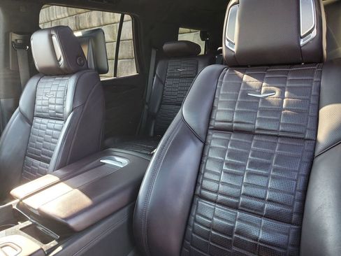 Used 2021 Cadillac Escalade Sport Platinum AWD/4WD image 37