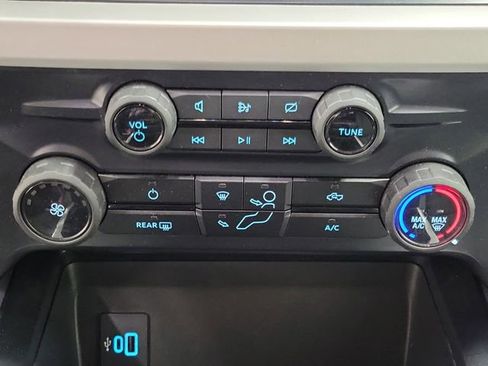 Used 2024 Ford F250 XLT w/ FX4 Off-Road Package AWD/4WD image 29
