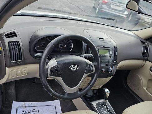 Used 2010 Hyundai Elantra SE image 13