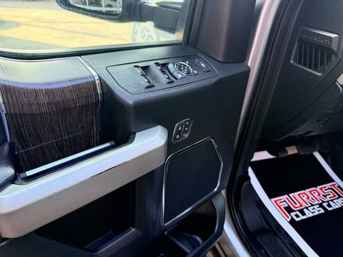 Used 2020 Ford F250 Lariat w/ Tremor Off-Road Package AWD/4WD image 19