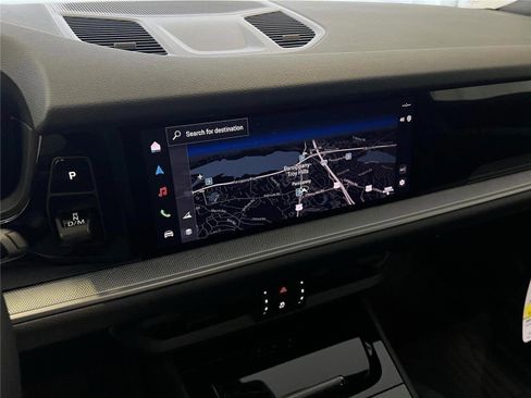 New 2026 Porsche Cayenne image 23