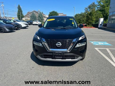 Used 2023 Nissan Rogue SV AWD/4WD image 2