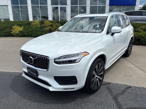 Certified 2023 Volvo XC90 B5 Core w/ Climate Package AWD/4WD image 3