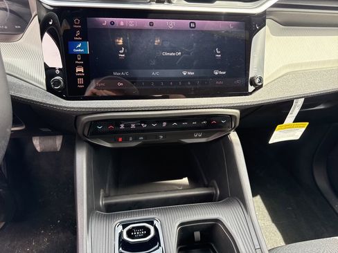 New 2026 Jeep Cherokee Laredo AWD/4WD image 19