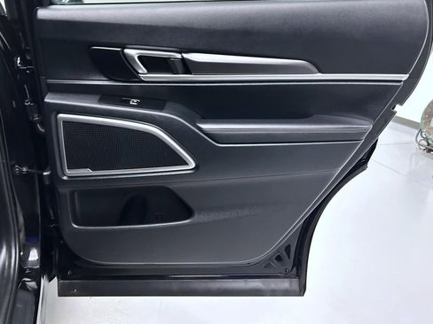 Used 2024 Kia Telluride S w/ S Sunroof Package AWD/4WD image 17