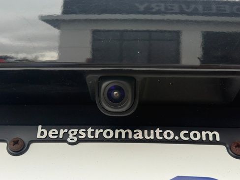 Used 2025 Kia Sportage LX image 11