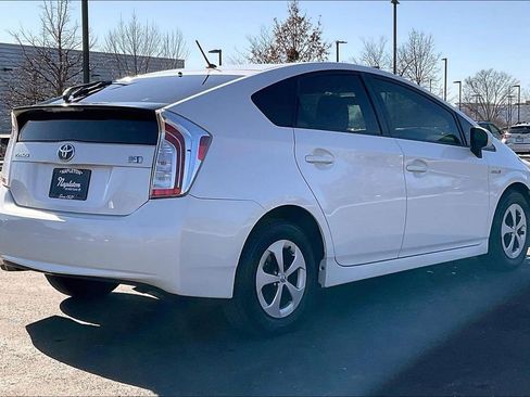 Used 2013 Toyota Prius Two image 16