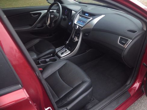 Used 2012 Hyundai Elantra Limited w/ Technology Pkg 5 image 14