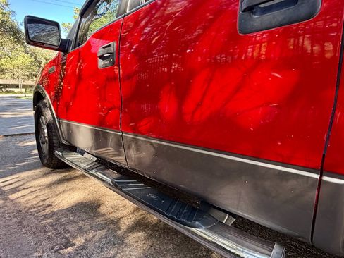 Used 2005 Ford F150 Lariat image 4