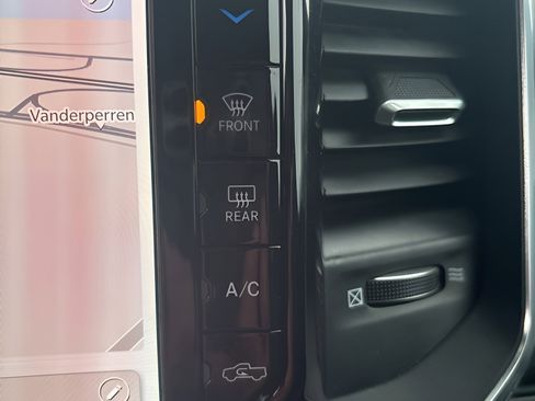 Used 2025 RAM 1500 Laramie image 19