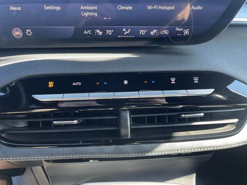 Used 2025 Buick Enclave Sport Touring w/ LPO, Floor Liner Package image 33