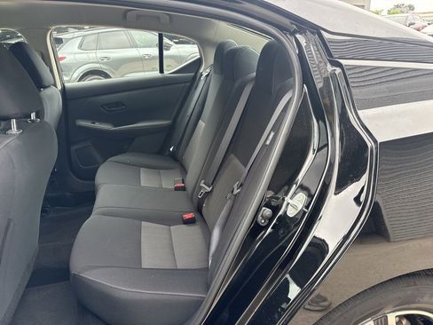 Used 2025 Nissan Sentra SV FWD image 14