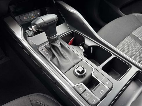 New 2026 Kia Sorento LX FWD image 24