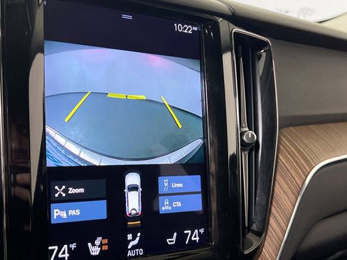 Used 2021 Volvo XC60 T5 Momentum w/ Premium Package image 14