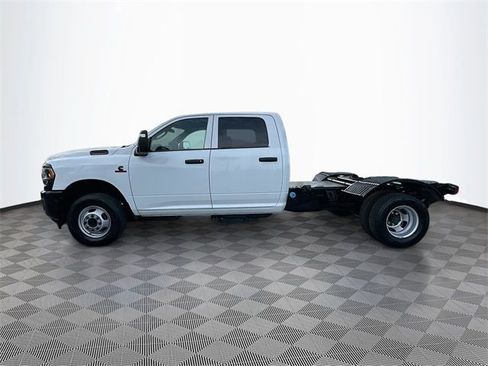 Used 2023 RAM 3500 Tradesman w/ Max Tow Package image 4