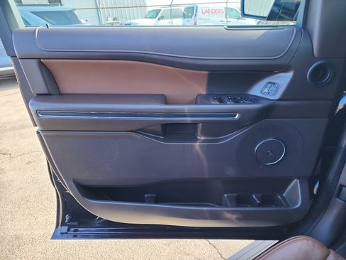 Used 2022 Ford Expedition Max King Ranch image 19