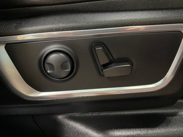 Used 2025 RAM 1500 Laramie AWD/4WD image 30