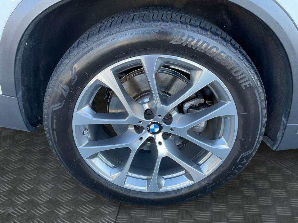 Used 2024 BMW X5 xDrive40i w/ Parking Assistance Package AWD/4WD image 23