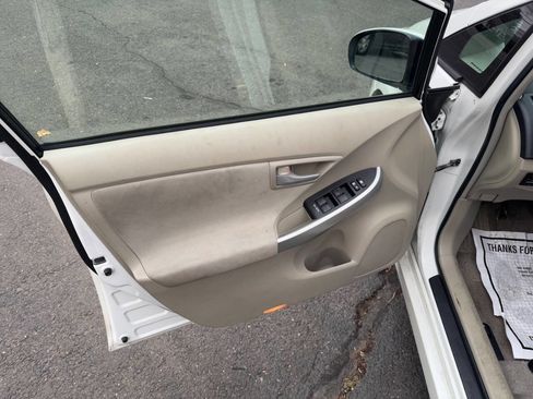 Used 2010 Toyota Prius Two image 10