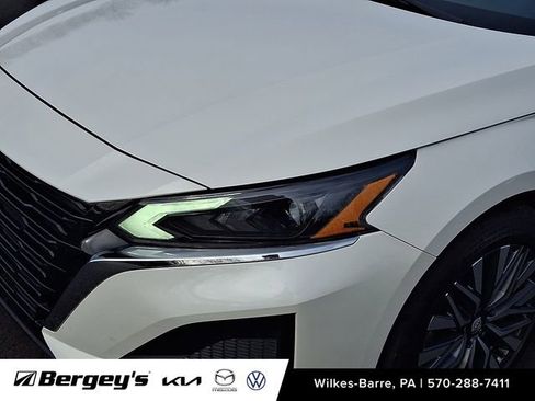 Used 2023 Nissan Altima 2.5 SV image 11