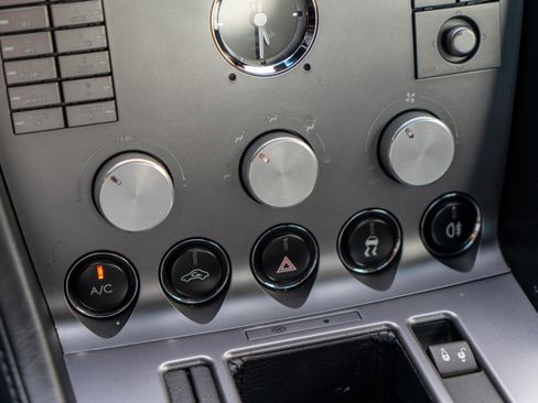 Used 2006 Aston Martin DB9 Coupe RWD image 24