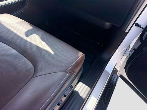 Used 2023 INFINITI QX80 Premium Select w/ All-Season Package RWD image 35