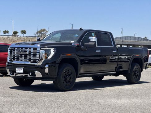 New 2026 GMC Sierra 2500 Denali w/ Denali Reserve Package AWD/4WD image 6