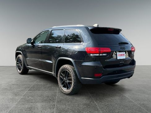 Used 2019 Jeep Grand Cherokee Limited AWD/4WD image 3
