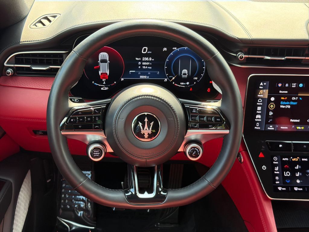 Used 2023 Maserati Grecale Modena AWD/4WD image 24
