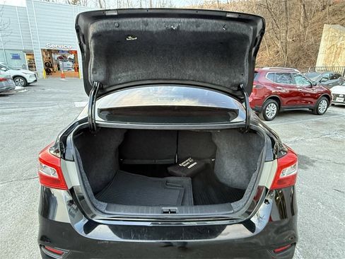 Used 2019 Nissan Sentra SR image 32