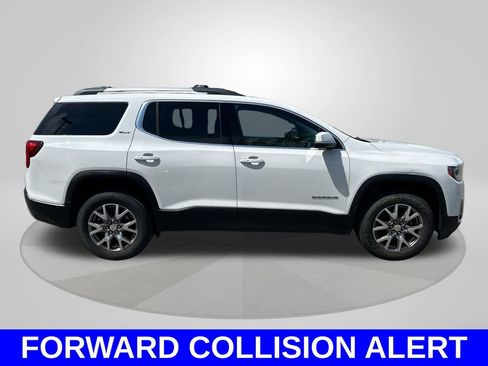 Used 2021 GMC Acadia SLT w/ LPO, Black Accent Package image 5