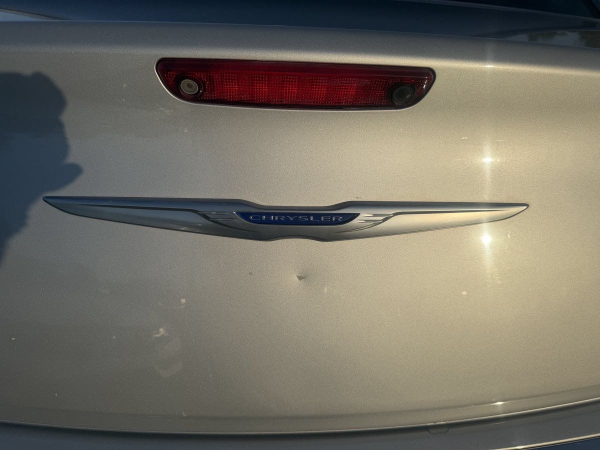 Used 2019 Chrysler 300 Limited w/ Safetytec Plus Group RWD image 6