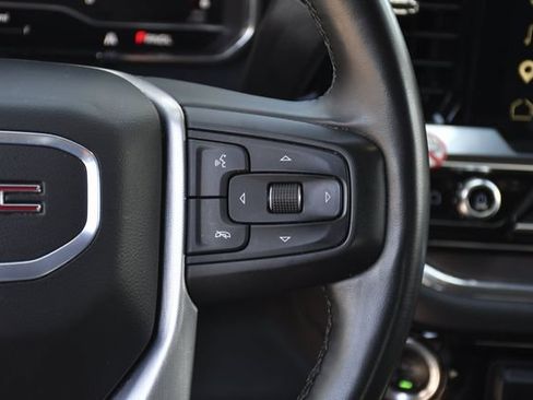 Used 2025 GMC Sierra 1500 SLT RWD image 9