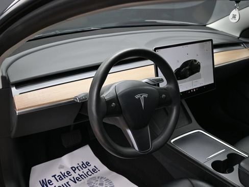 Used 2023 Tesla Model 3 Standard Range RWD image 17