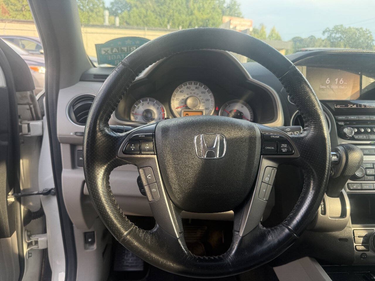 Used 2013 Honda Pilot Touring image 10