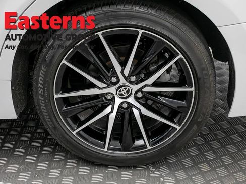 Used 2024 Toyota Camry SE w/ Cold Weather Package FWD image 32