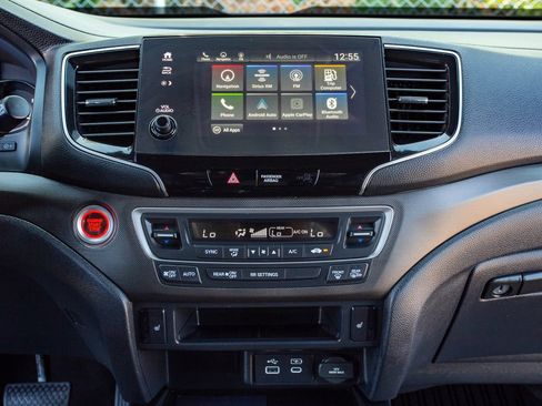 Certified 2025 Honda Passport TrailSport image 27