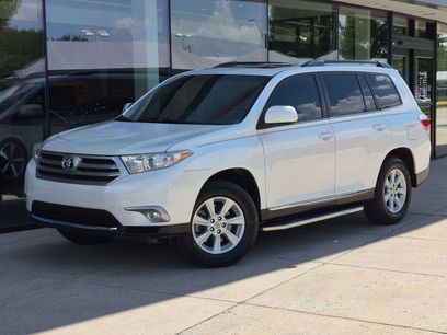 Used 2013 Toyota Highlander SE