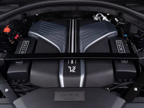 Certified 2025 Rolls-Royce Cullinan Black Badge AWD/4WD image 62