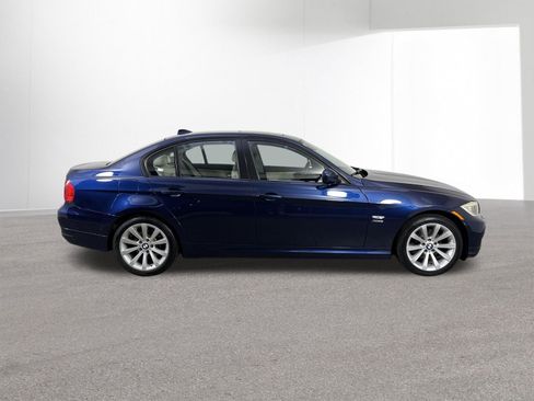 Used 2011 BMW 328i xDrive Sedan AWD/4WD image 29
