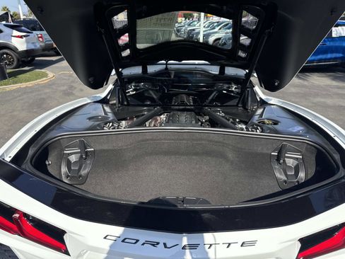Used 2025 Chevrolet Corvette Stingray Coupe w/ 1LT RWD image 23