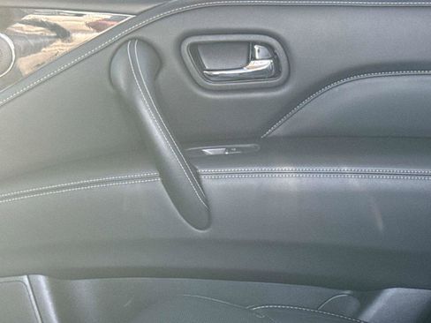 Used 2024 INFINITI QX80 Luxe RWD image 17