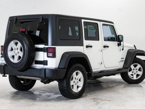 Used 2016 Jeep Wrangler Unlimited Sport w/ Quick Order Package 24S AWD/4WD image 25