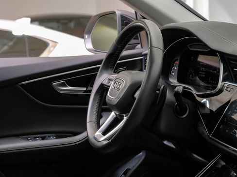 Used 2023 Audi Q8 Premium Plus w/ Premium Plus Package image 18