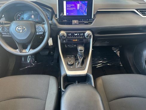 Used 2024 Toyota RAV4 LE AWD/4WD image 16